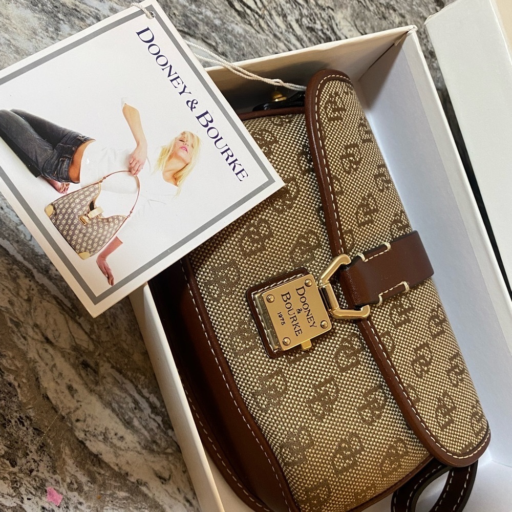 Dooney and Bourke small wristlet BRAND NEW WITH TAGS